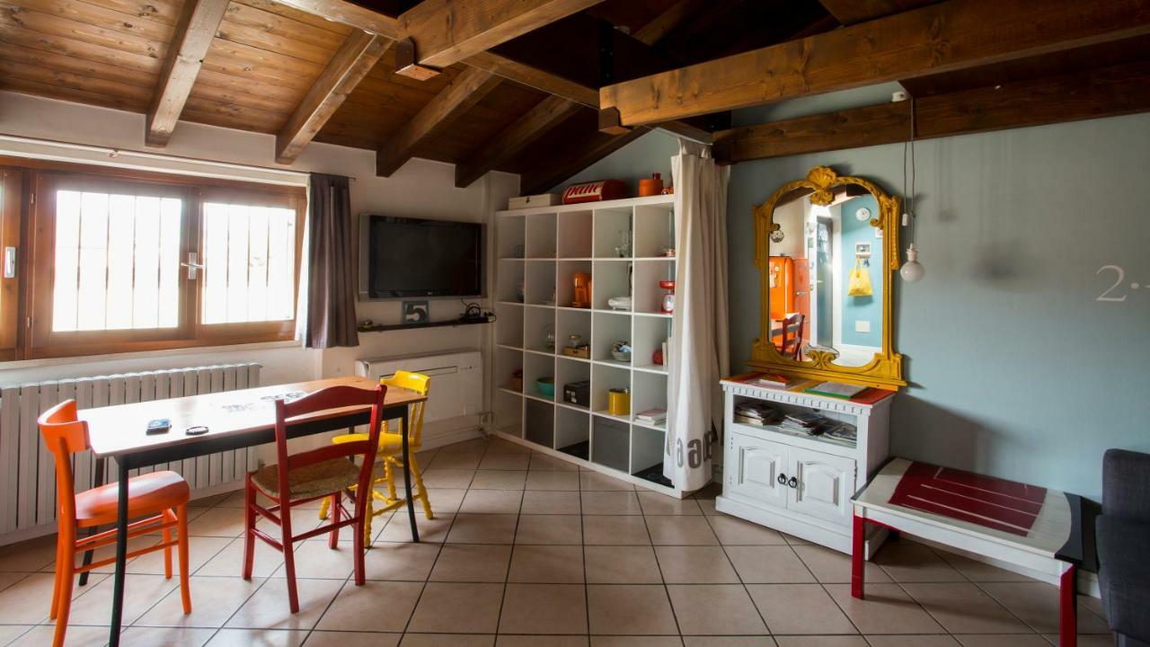 Apartamento Mansardine Metropolitane Brescia Exterior foto