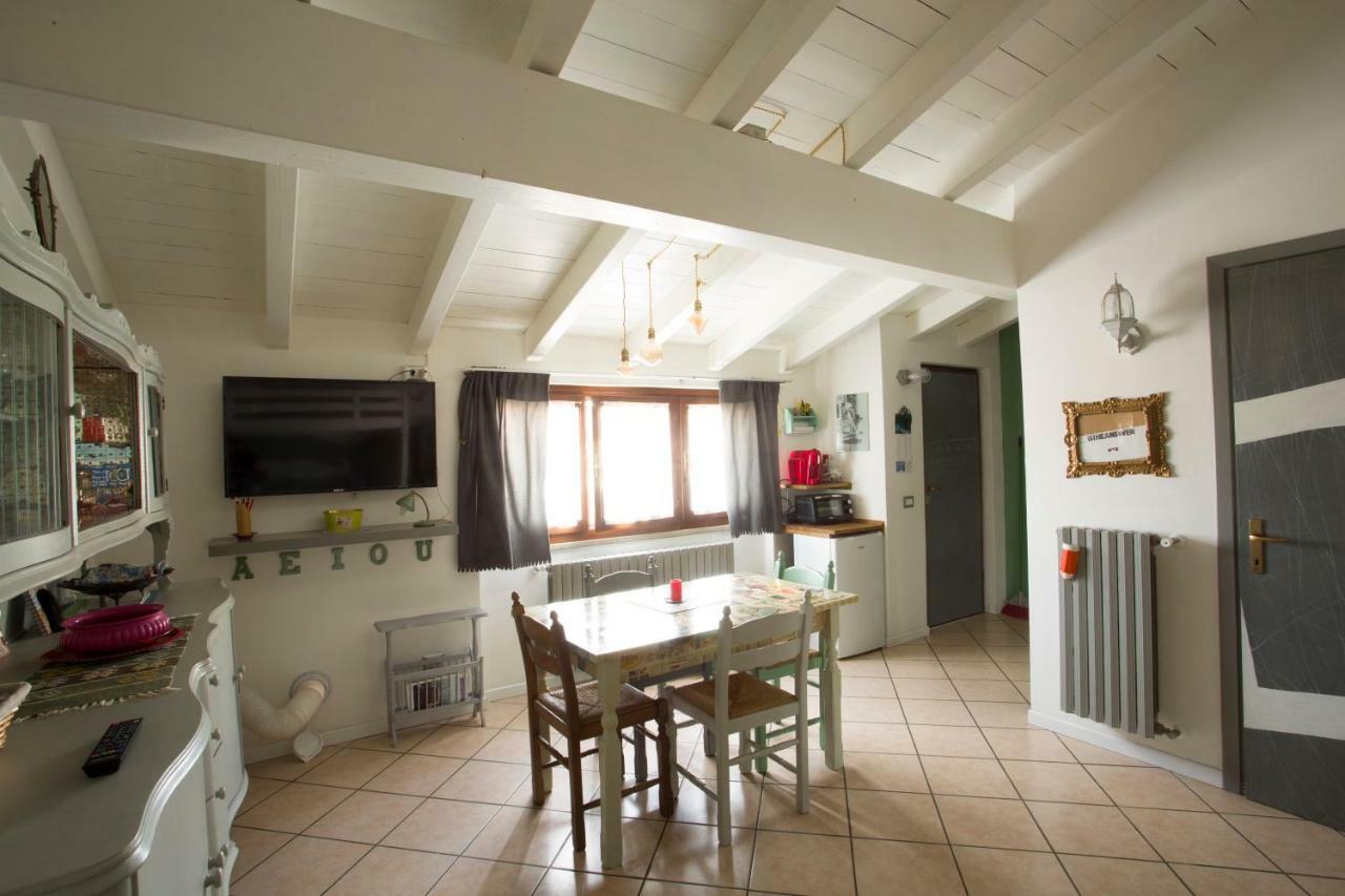 Apartamento Mansardine Metropolitane Brescia Exterior foto