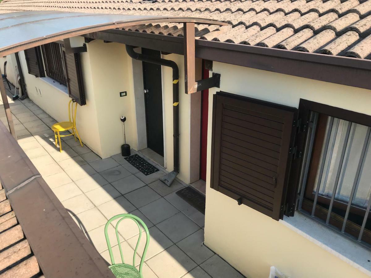 Apartamento Mansardine Metropolitane Brescia Exterior foto